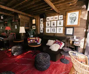 Expat Interior